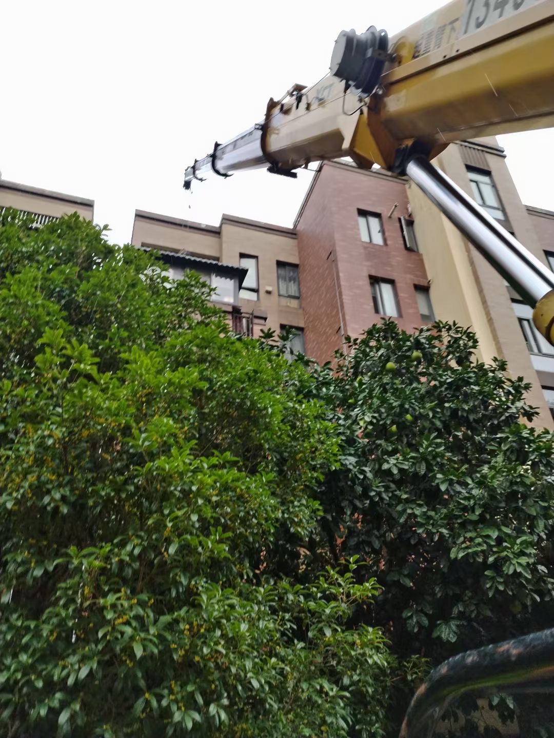 霍林郭勒市注塑机吊装搬运案例分享